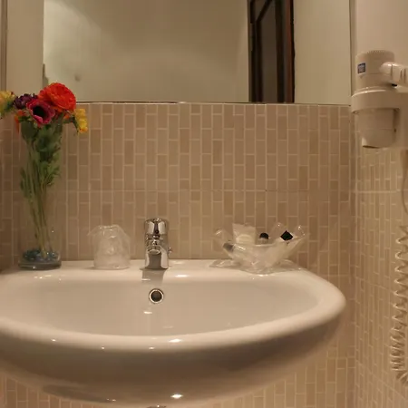 Mediterraneo Hotel 3*