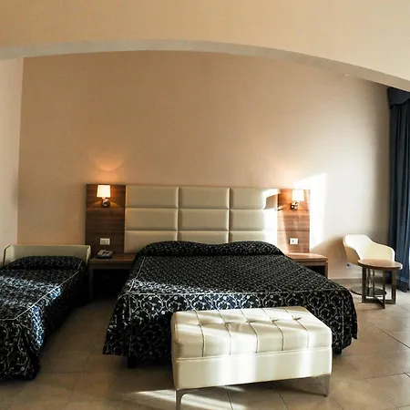 Hotel Mediterraneo 3*