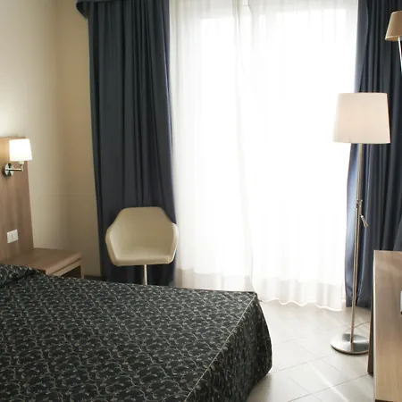 Mediterraneo Hotel 3*