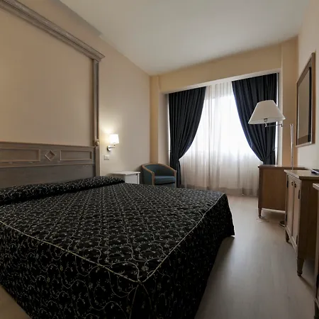 Mediterraneo Hotell 3*