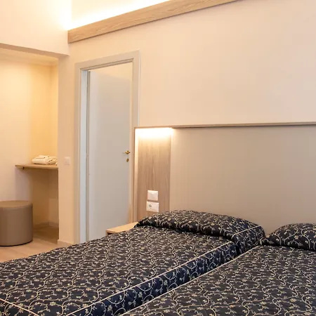 Mediterraneo Hotell 3*
