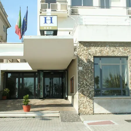 Mediterraneo Hotell 3*
