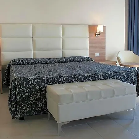 Otel Mediterraneo