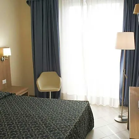 Otel Mediterraneo 3*
